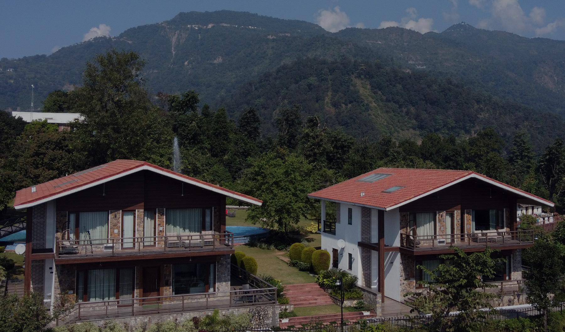 Amayaah Spa Resorts Accommodation Banner